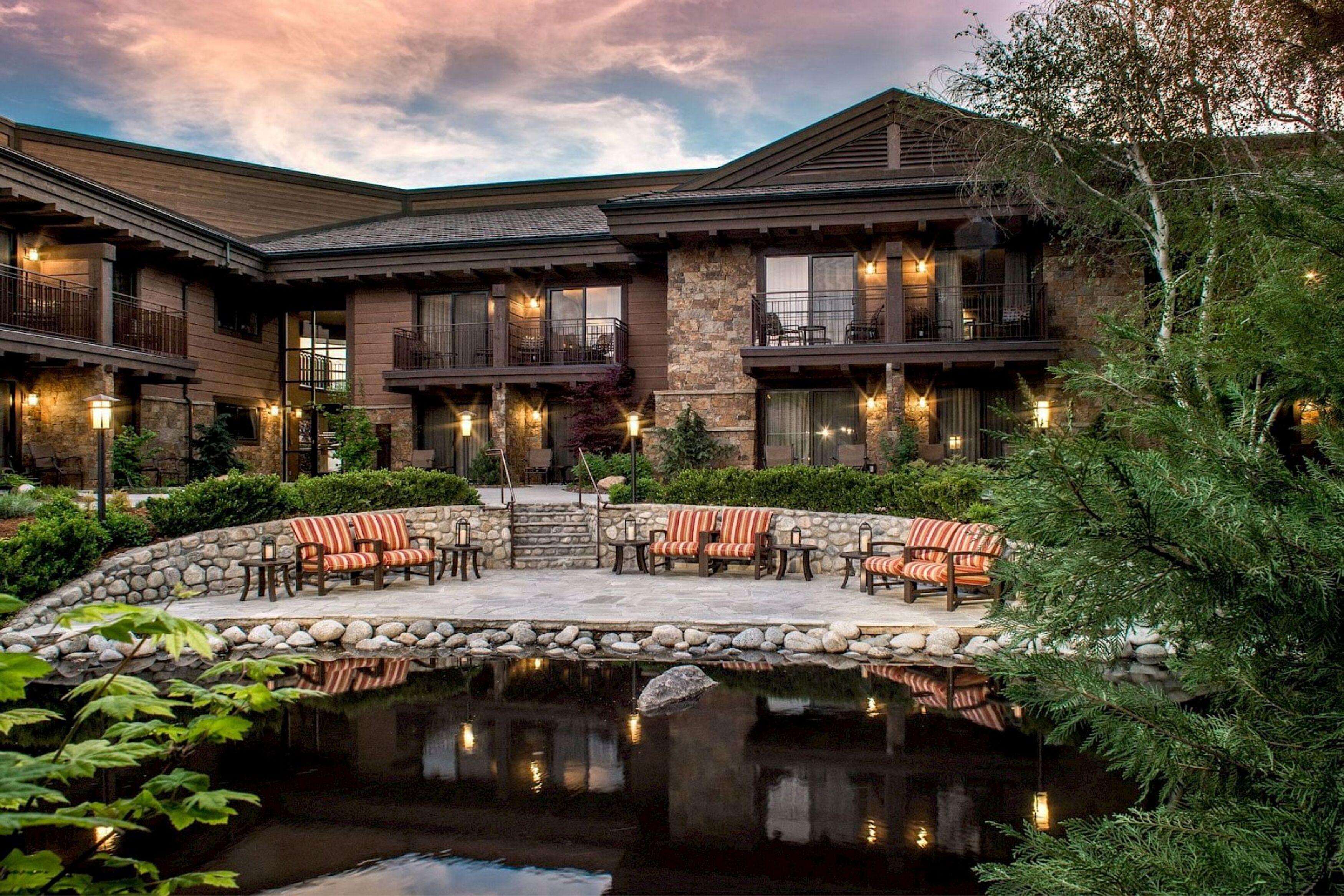 Wayfinder Bishop Hotel ภายนอก รูปภาพ