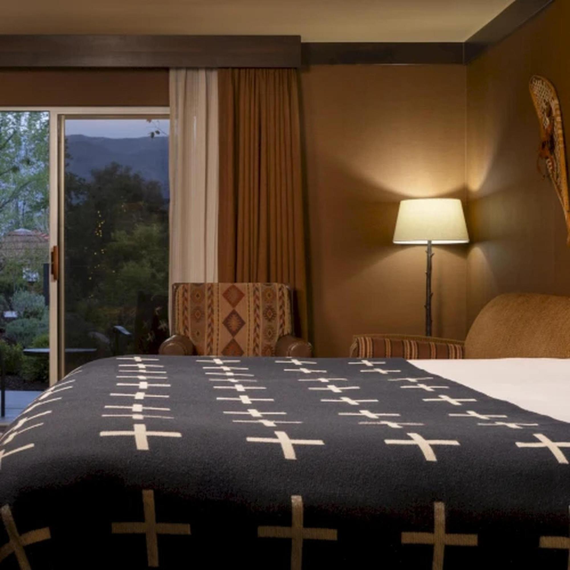 Wayfinder Bishop Hotel ภายนอก รูปภาพ